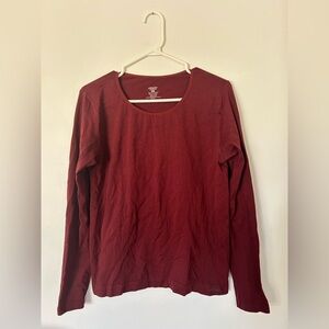 Patagonia Women's Crewneck Long Sleeve Shirt in Maroon Size Medium
